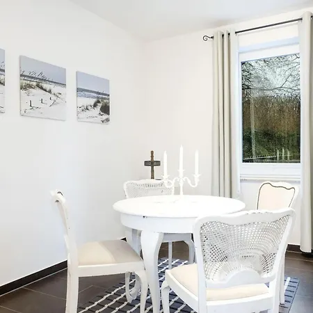 Backbord Apartment *